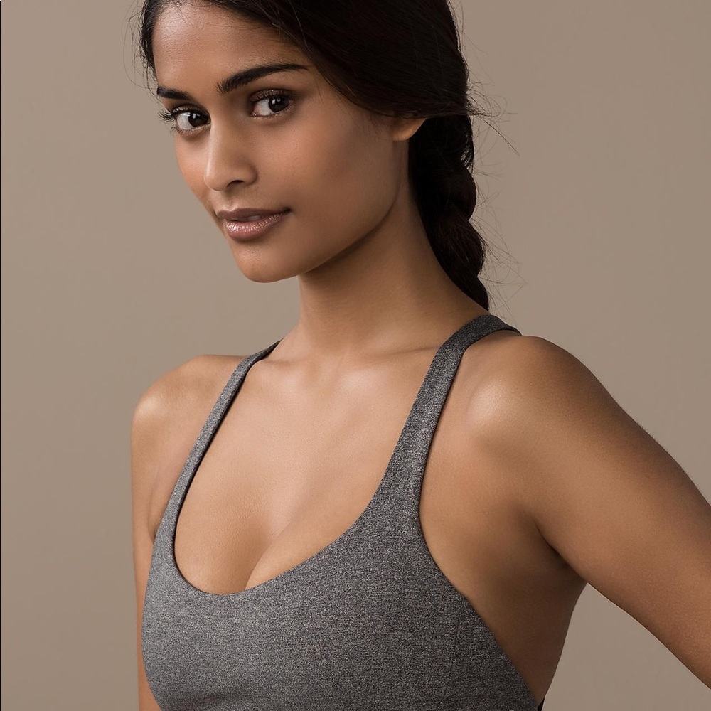 Lululemon Free to be Zen Sports Bra